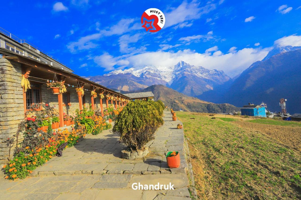 Hotel Fewa Corner & Restro Pokhara Exteriör bild